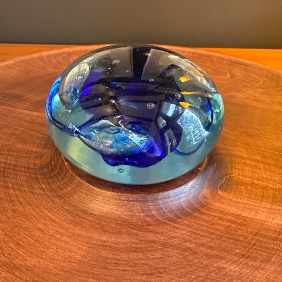 Skookum Art Glass 1979 Robert Held Paper Weight Large - Picture 4 of 16